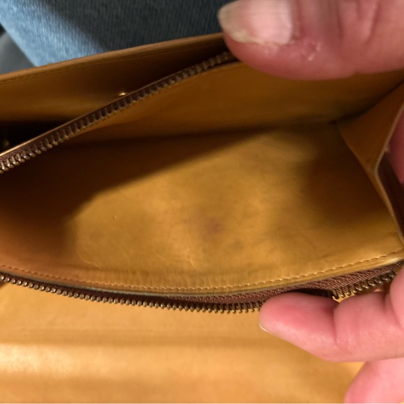 Pre-loved Tan Leather Wallet